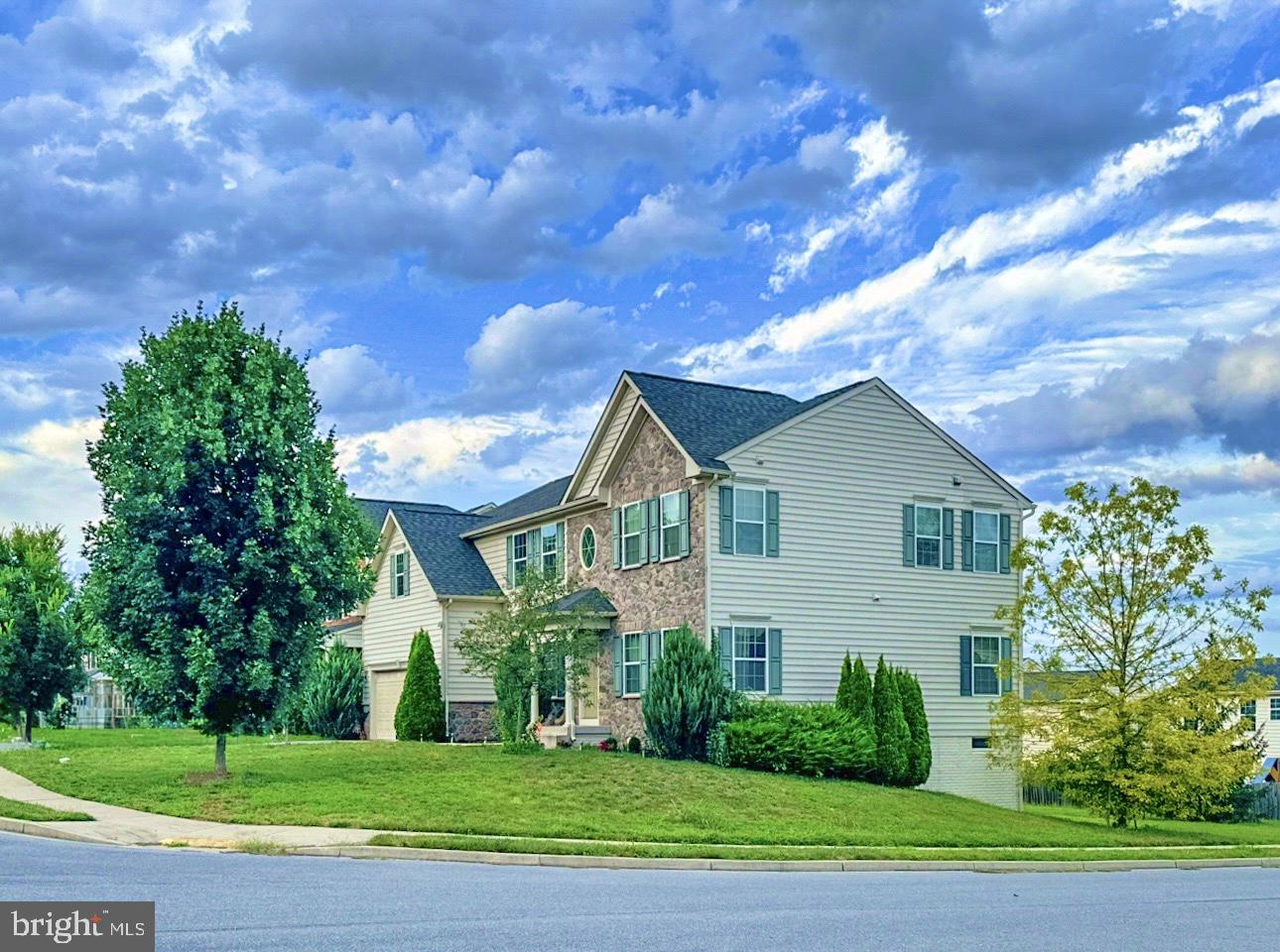 CANNON BLUFF - Residential