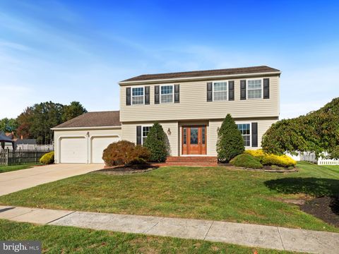 Photo of 11 Split Rail Lane, MARLTON, NJ 08053 (MLS # NJBL2097450)