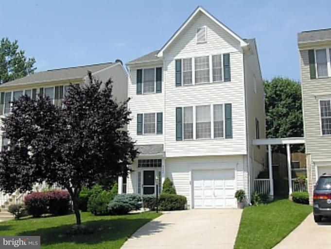 GREEN TRAILS - Residential