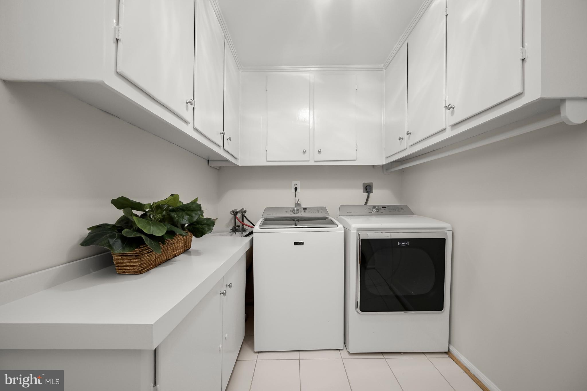 LAKE NORMANDY ESTATES - Residential