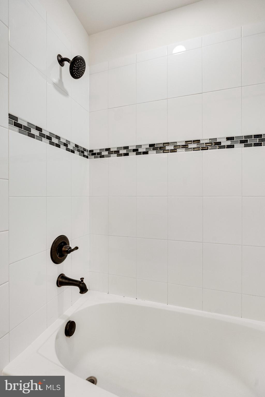 DAWSON'S CORNER - Residential