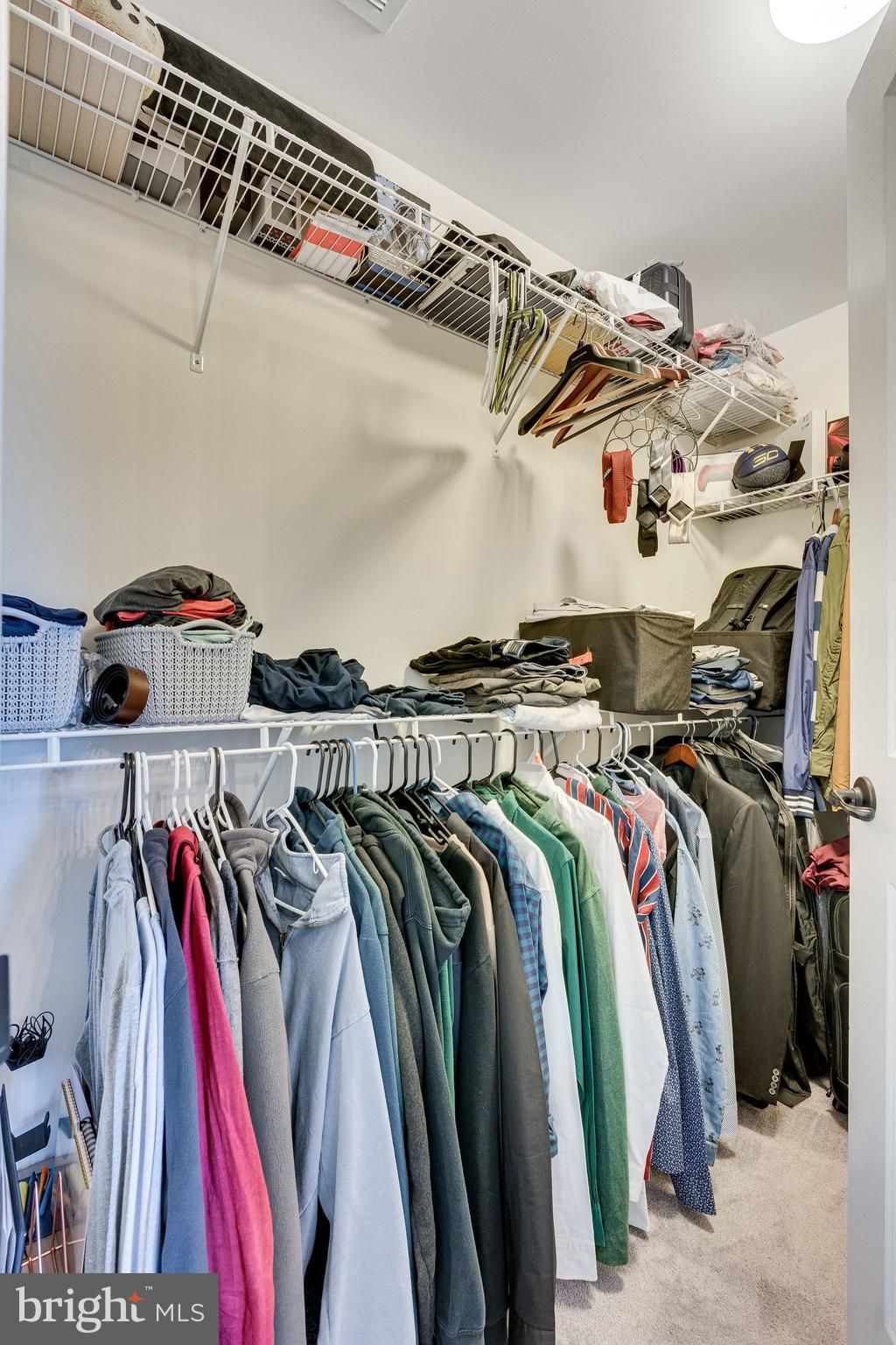 DAWSON'S CORNER - Residential