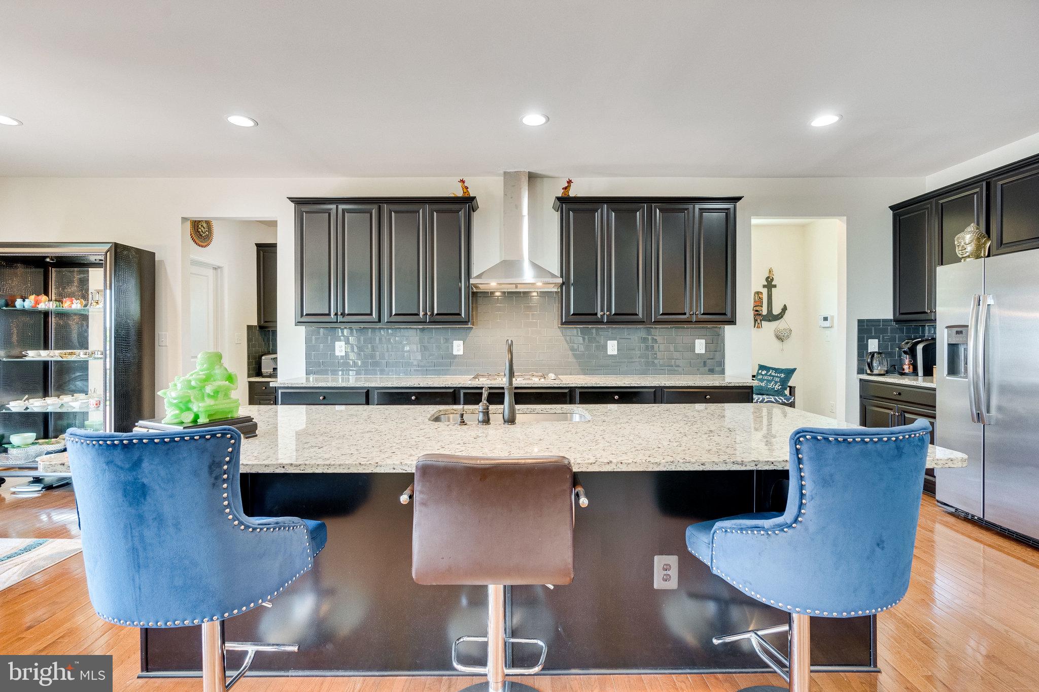 DAWSON'S CORNER - Residential