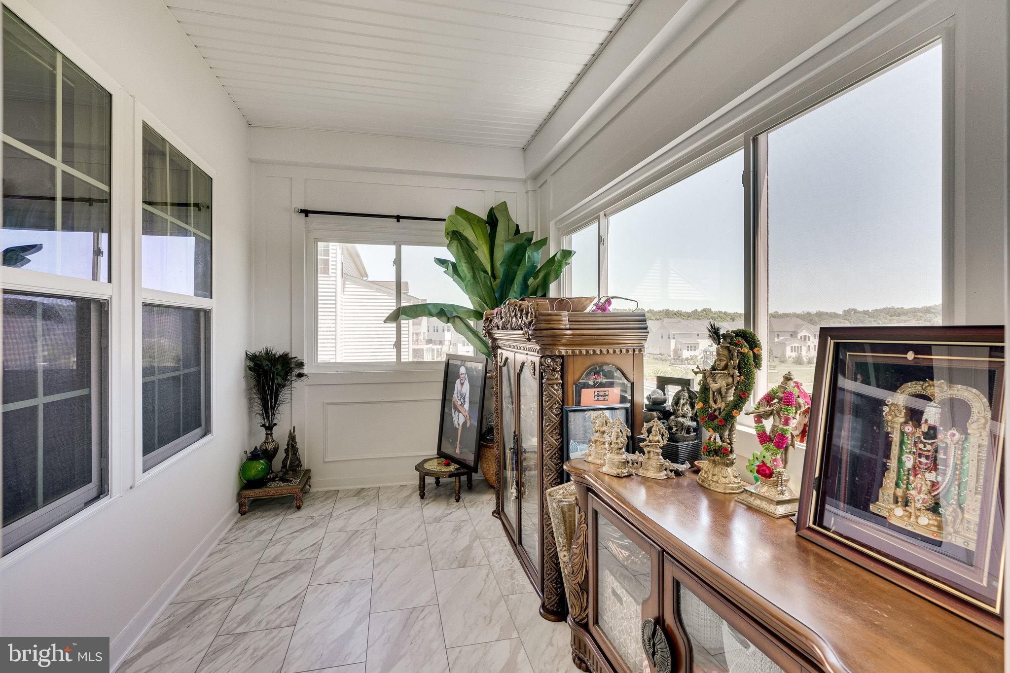 DAWSON'S CORNER - Residential