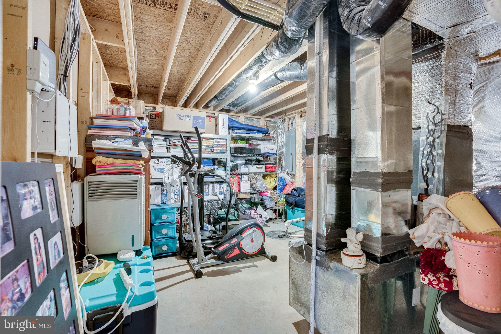 DAWSON'S CORNER - Residential