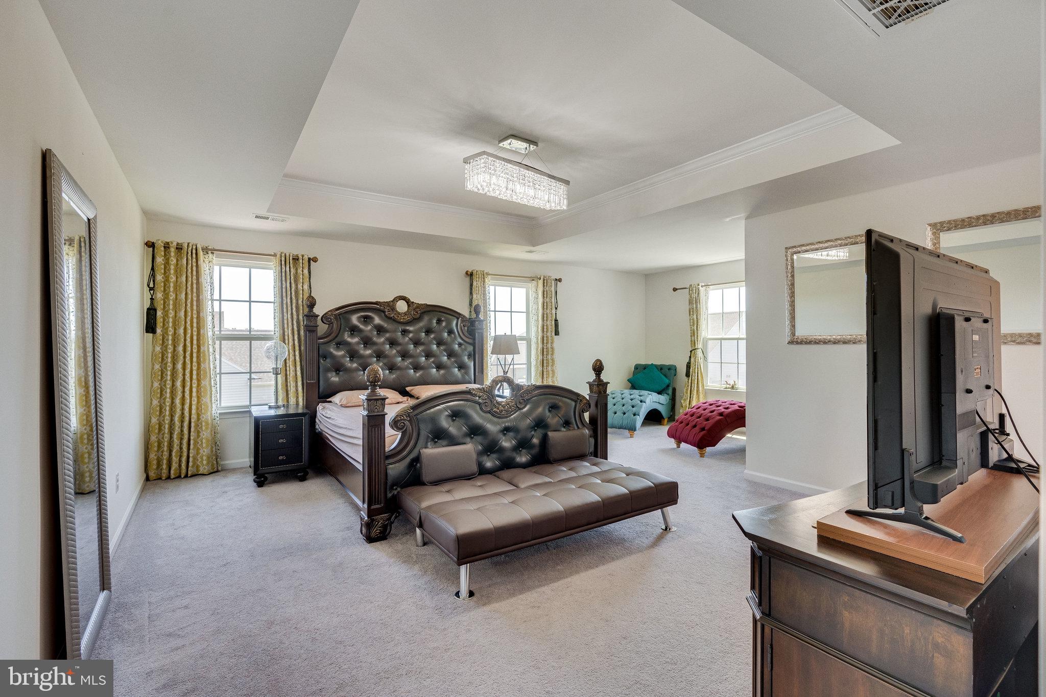 DAWSON'S CORNER - Residential