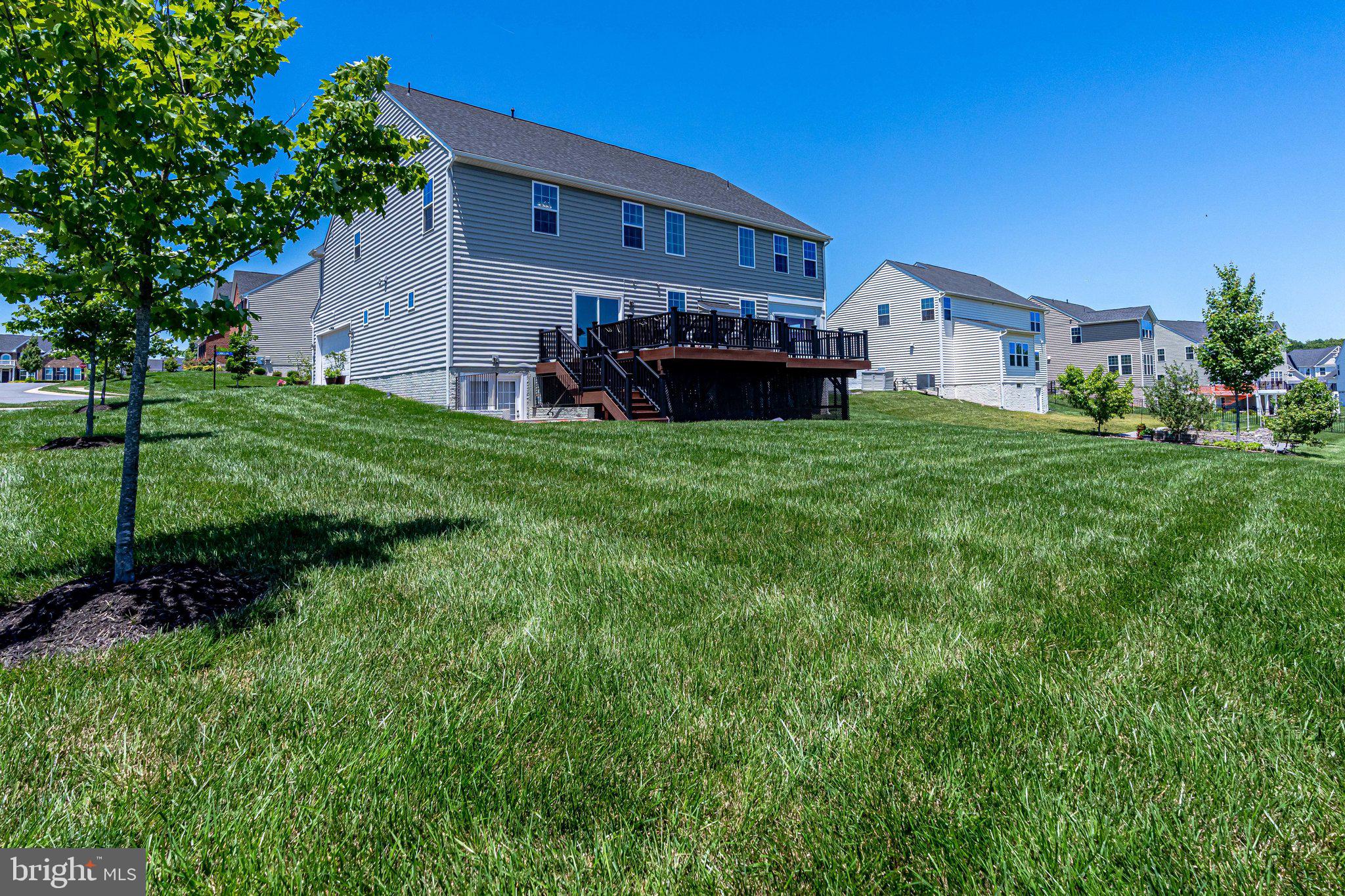 DAWSON'S CORNER - Residential