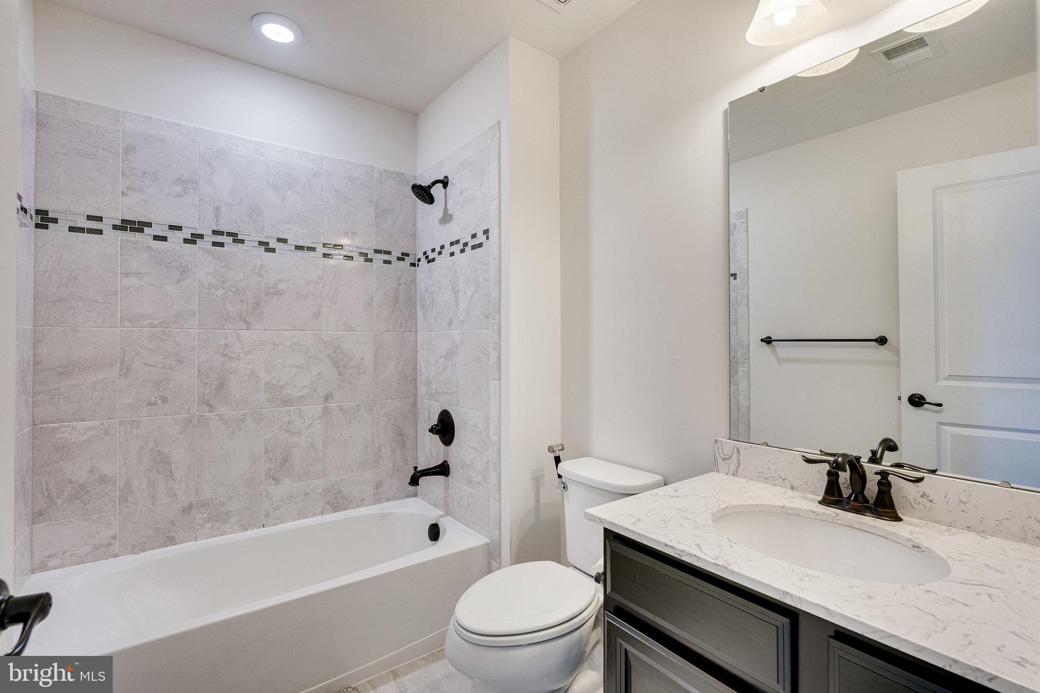 DAWSON'S CORNER - Residential