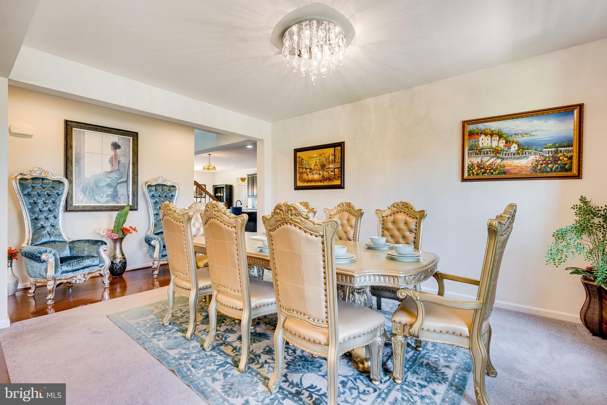 DAWSON'S CORNER - Residential