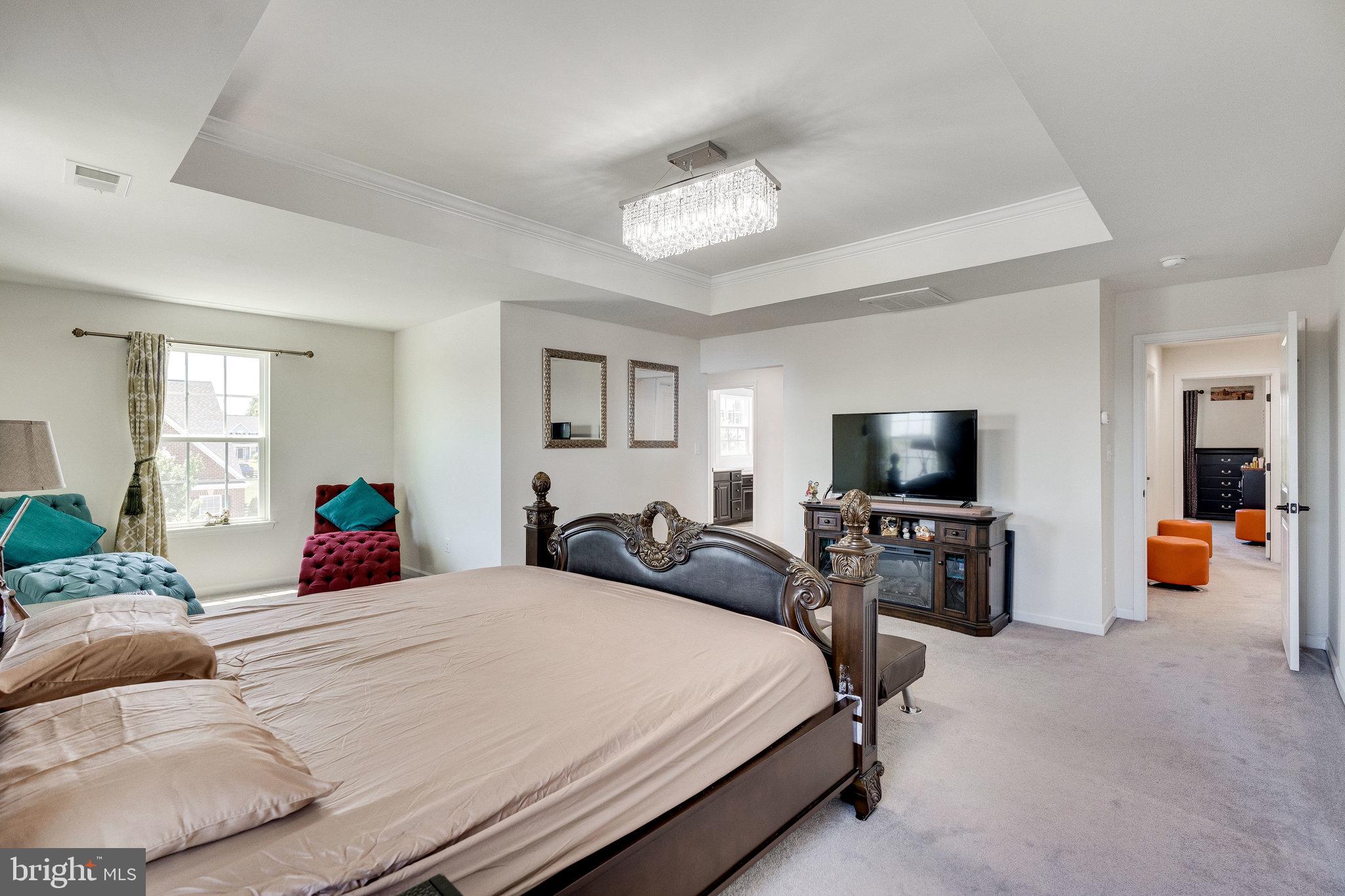 DAWSON'S CORNER - Residential