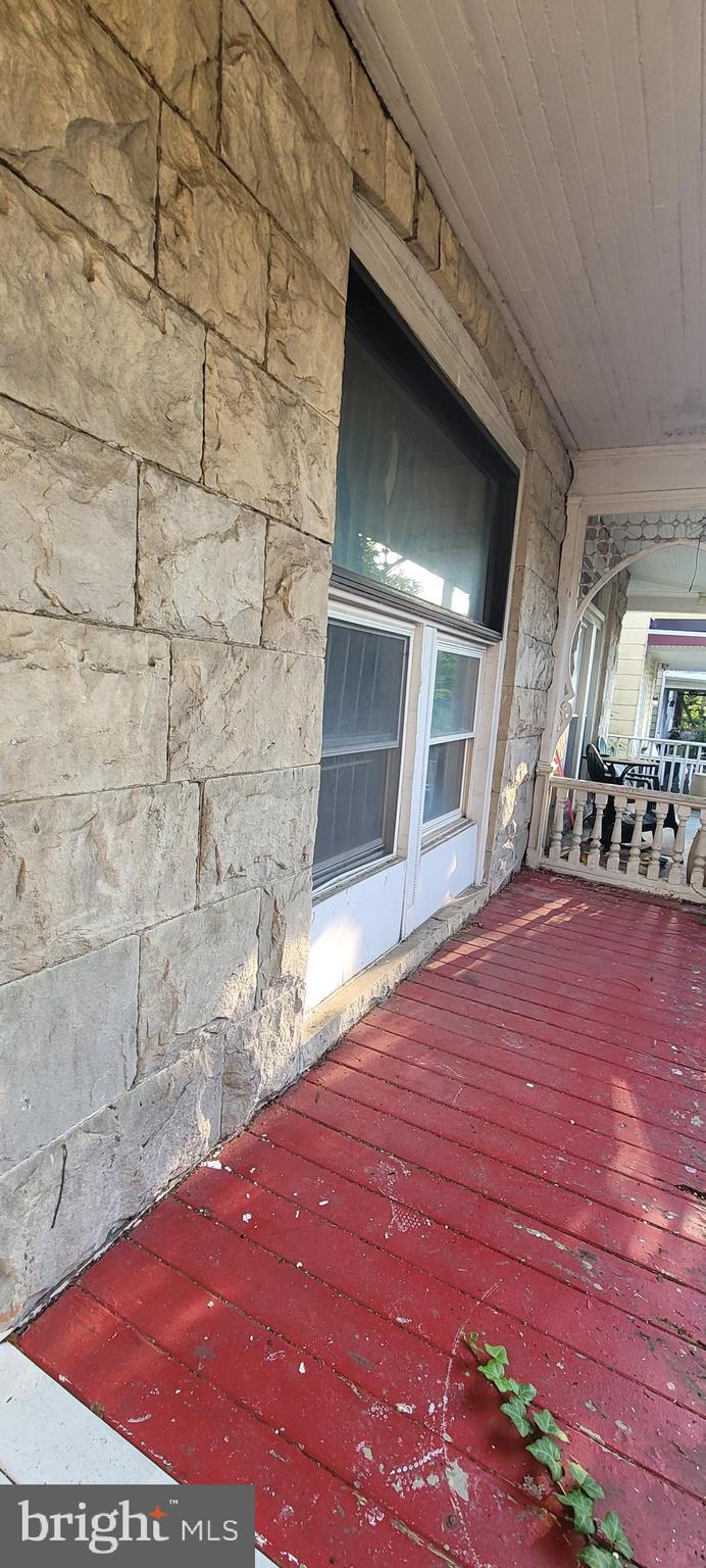 CHARLES VILLAGE - Residential Income