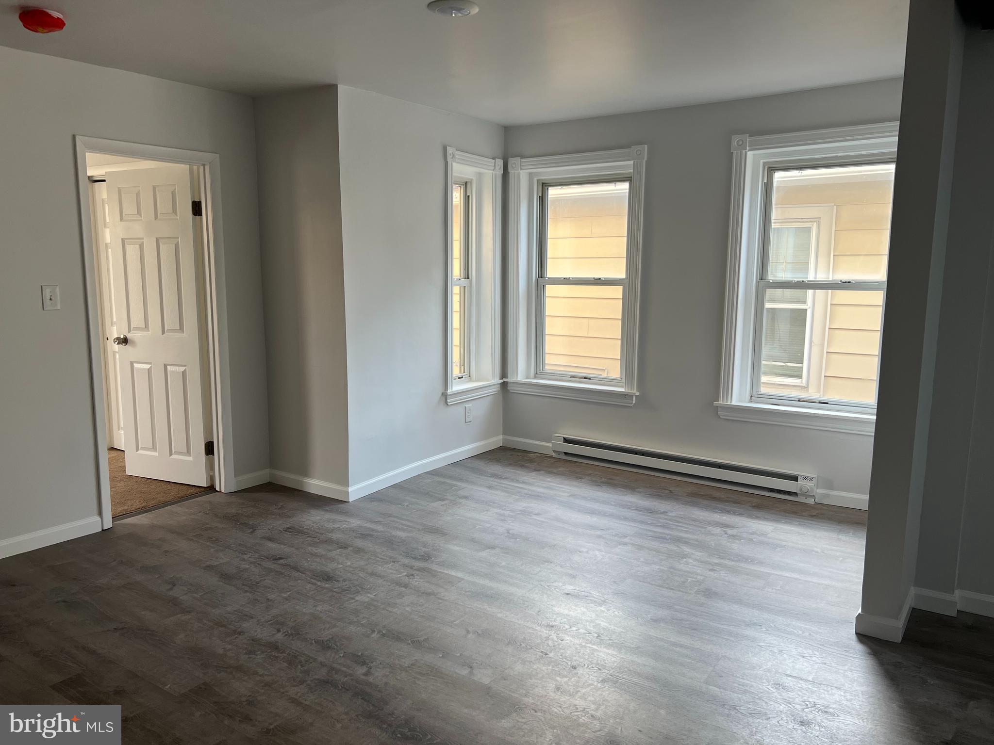 STENNING HILLS - Residential Lease