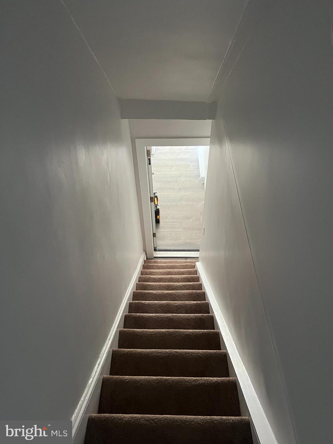 STENNING HILLS - Residential Lease