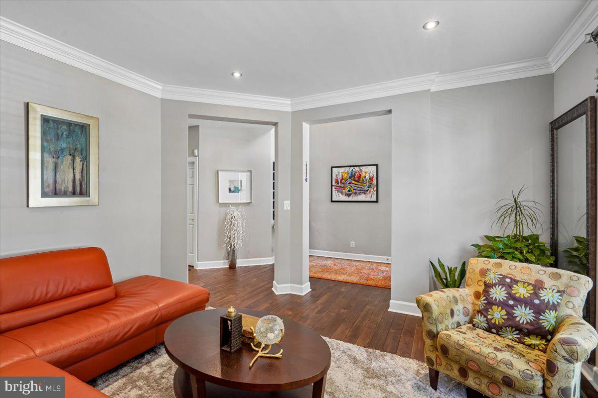 SANDBURG PARK - Residential