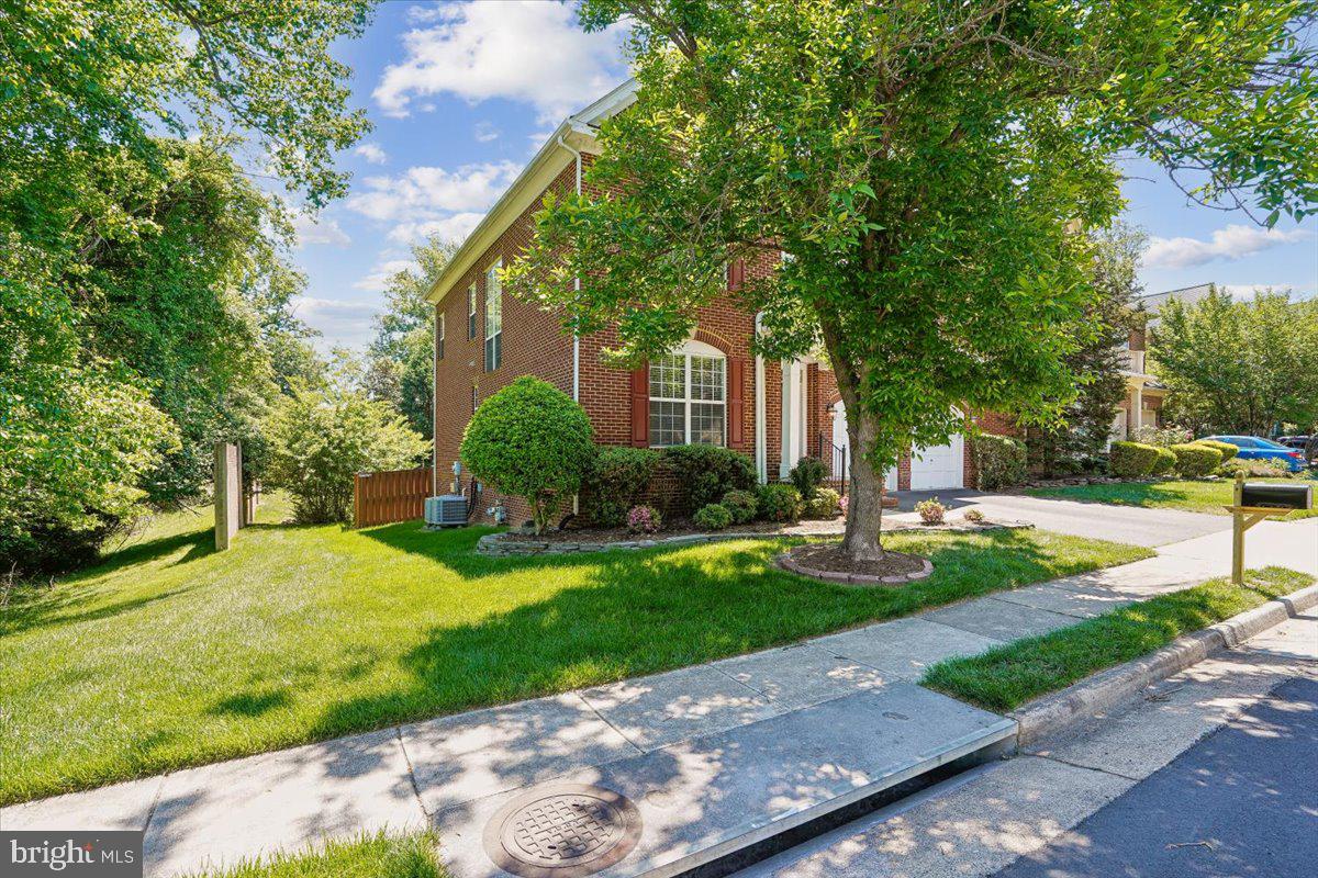SANDBURG PARK - Residential