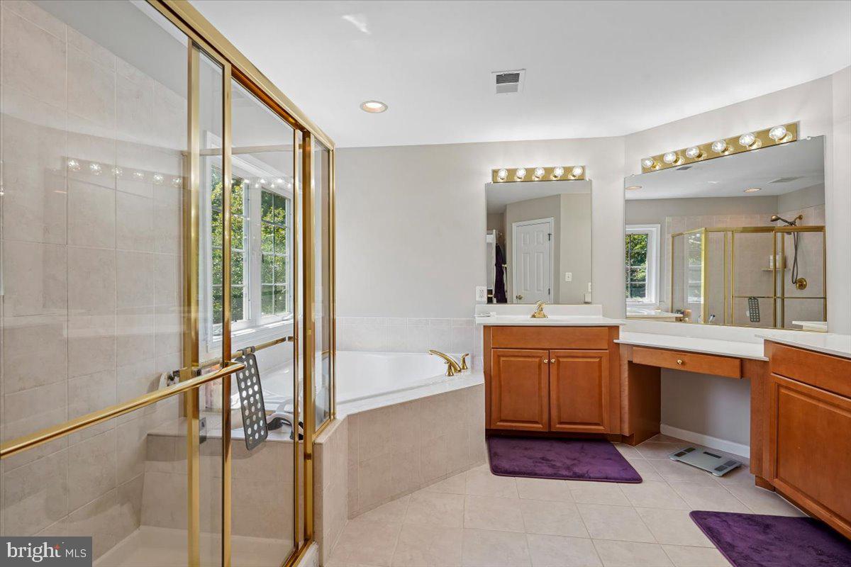 SANDBURG PARK - Residential