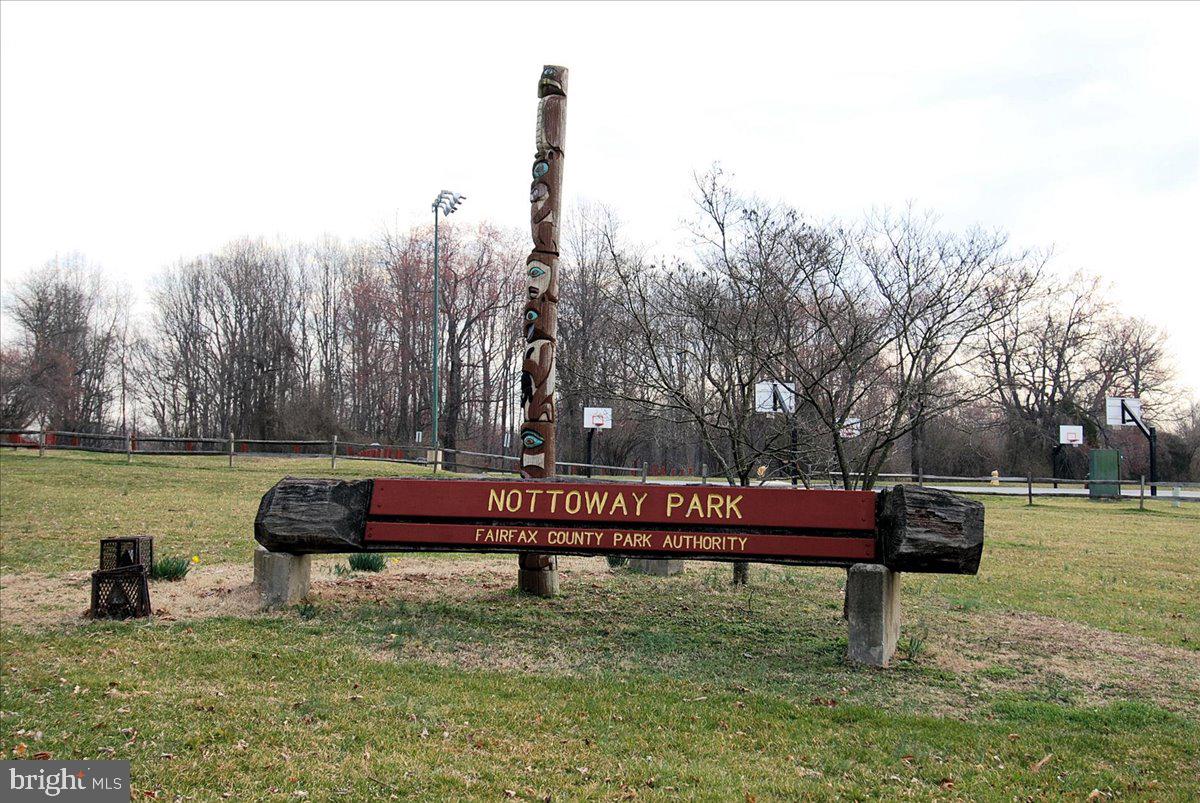 SANDBURG PARK - Residential