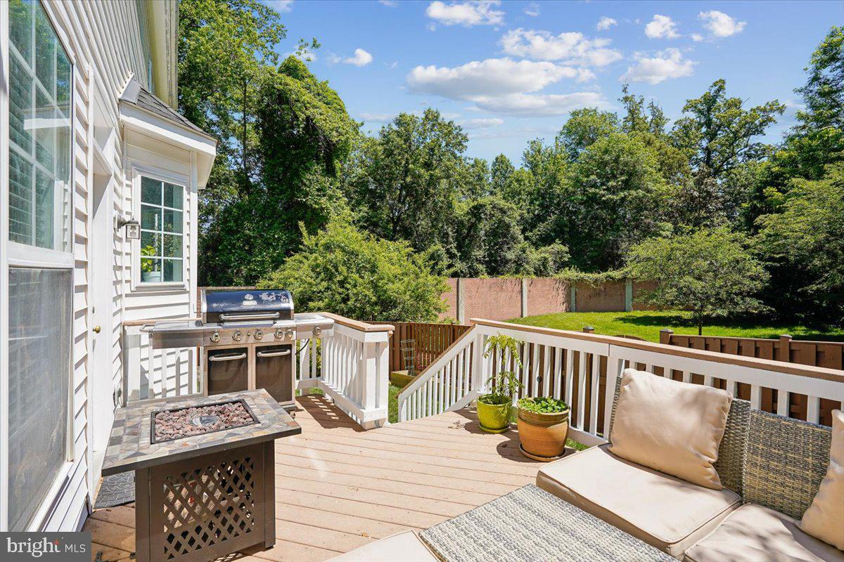 SANDBURG PARK - Residential