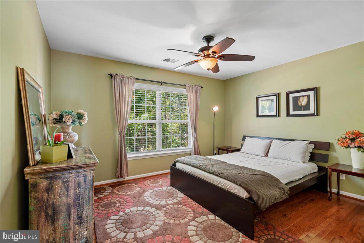 SANDBURG PARK - Residential