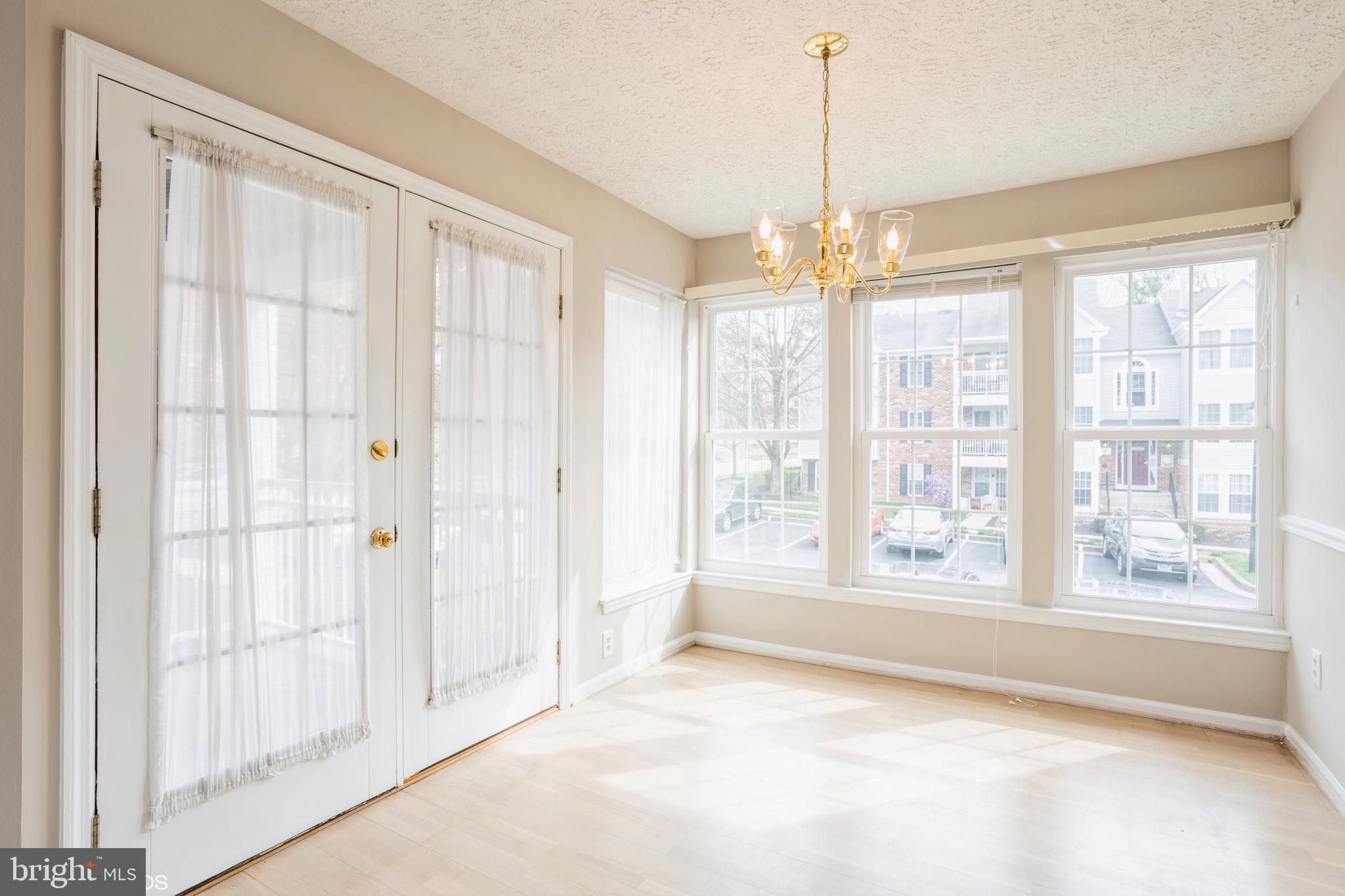 BEDFORD COMMONS - Residential