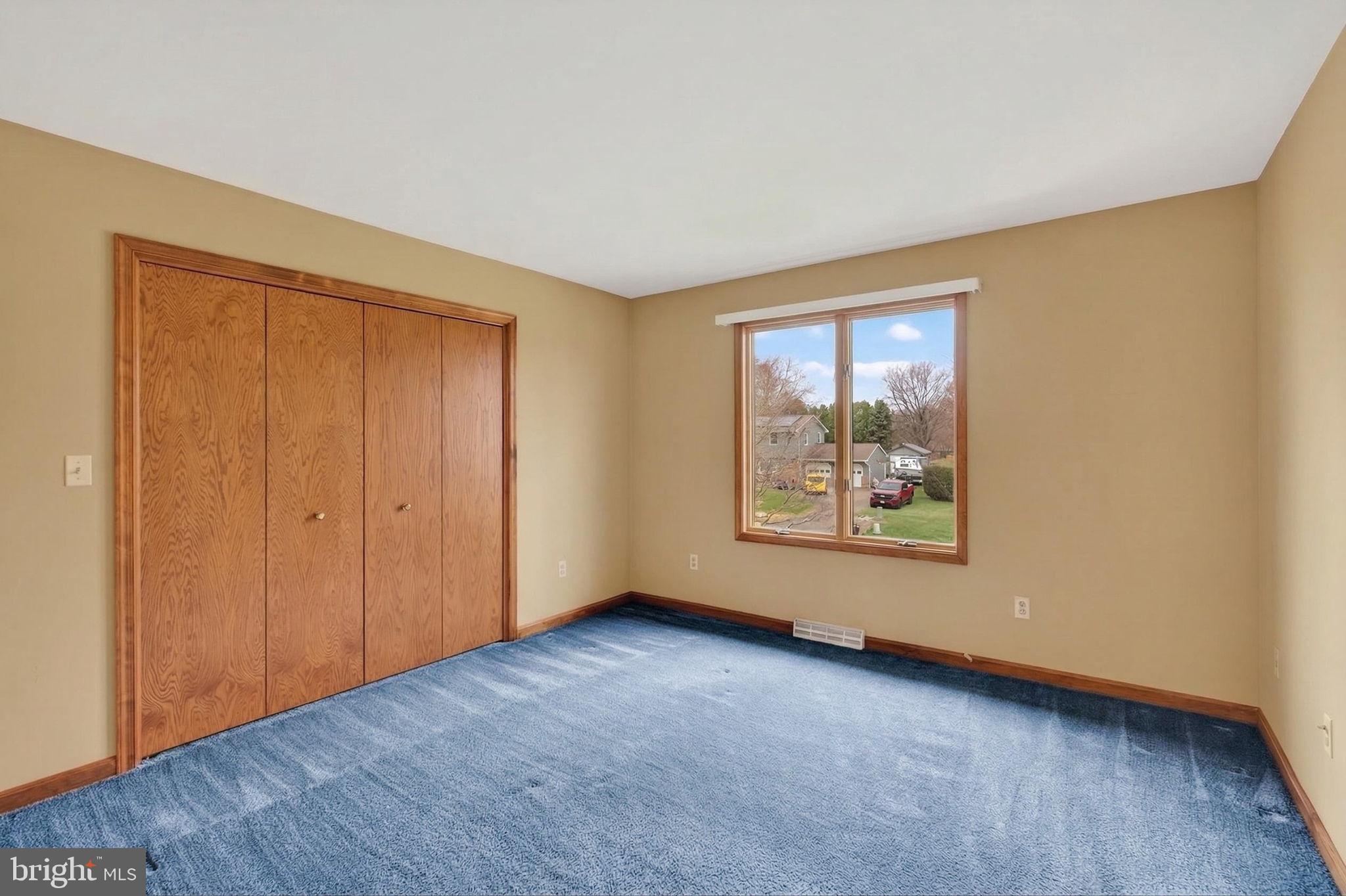 SPRING HOUSE FARMS - Residential