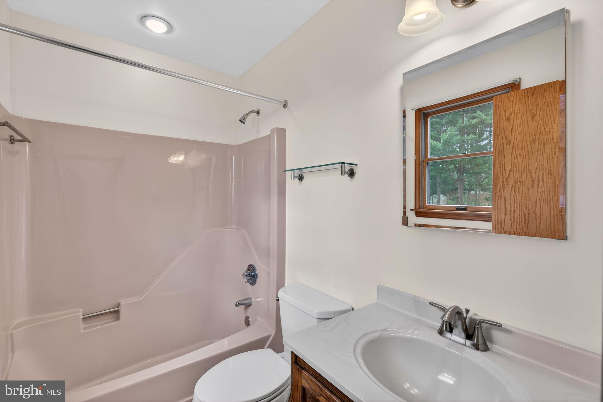 SPRING HOUSE FARMS - Residential