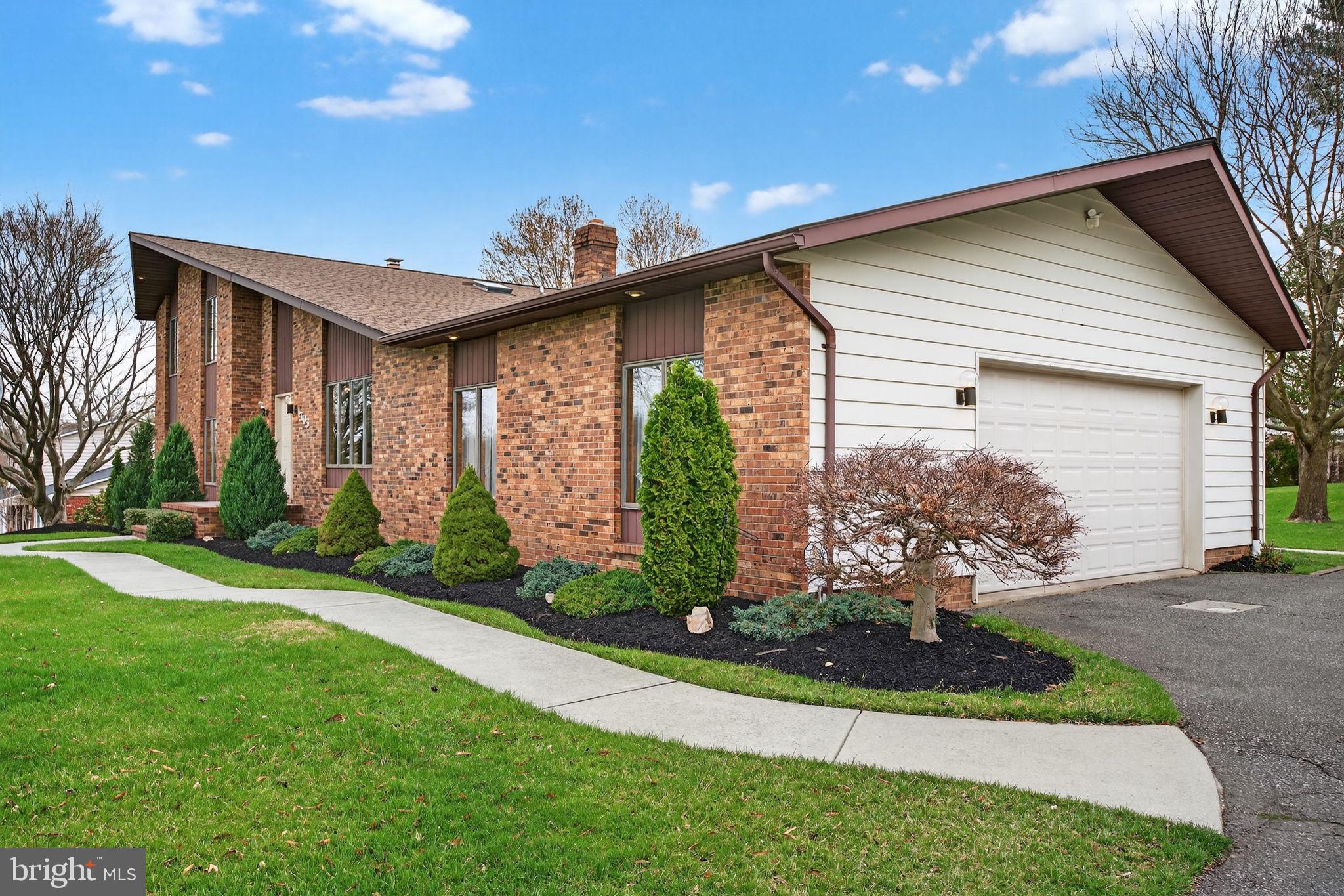 SPRING HOUSE FARMS - Residential