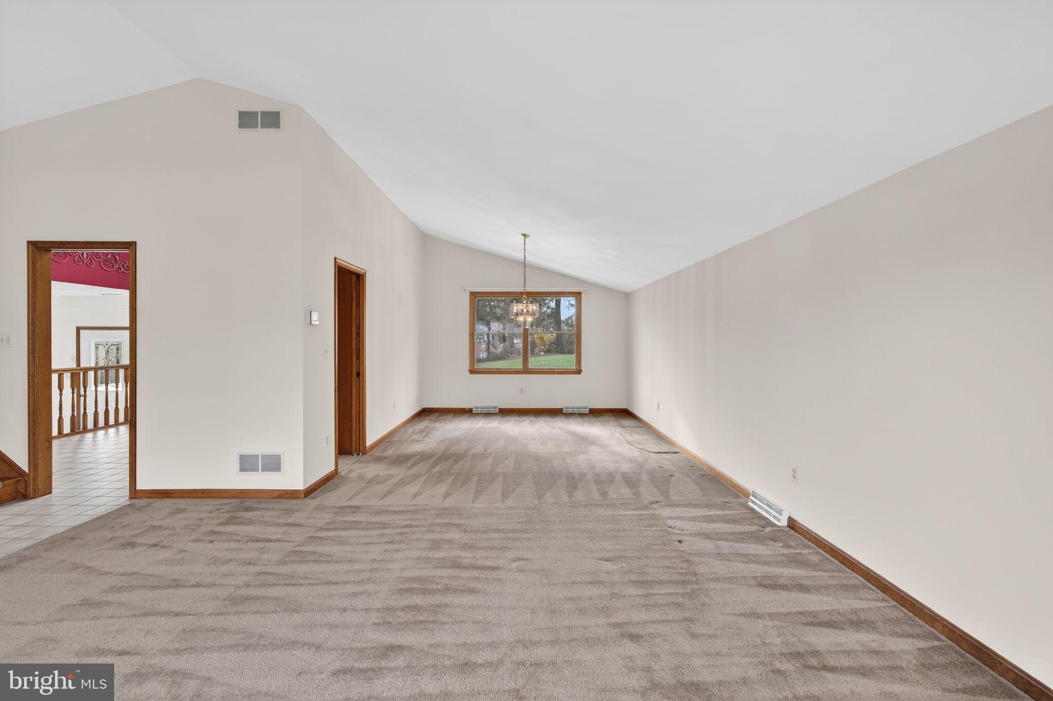 SPRING HOUSE FARMS - Residential