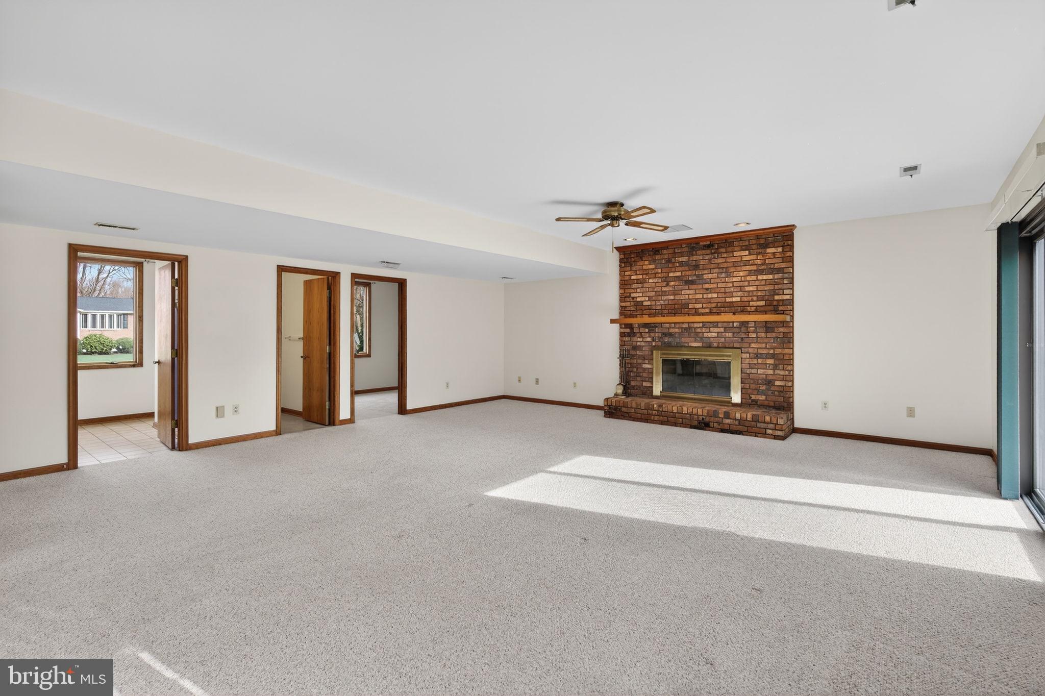 SPRING HOUSE FARMS - Residential