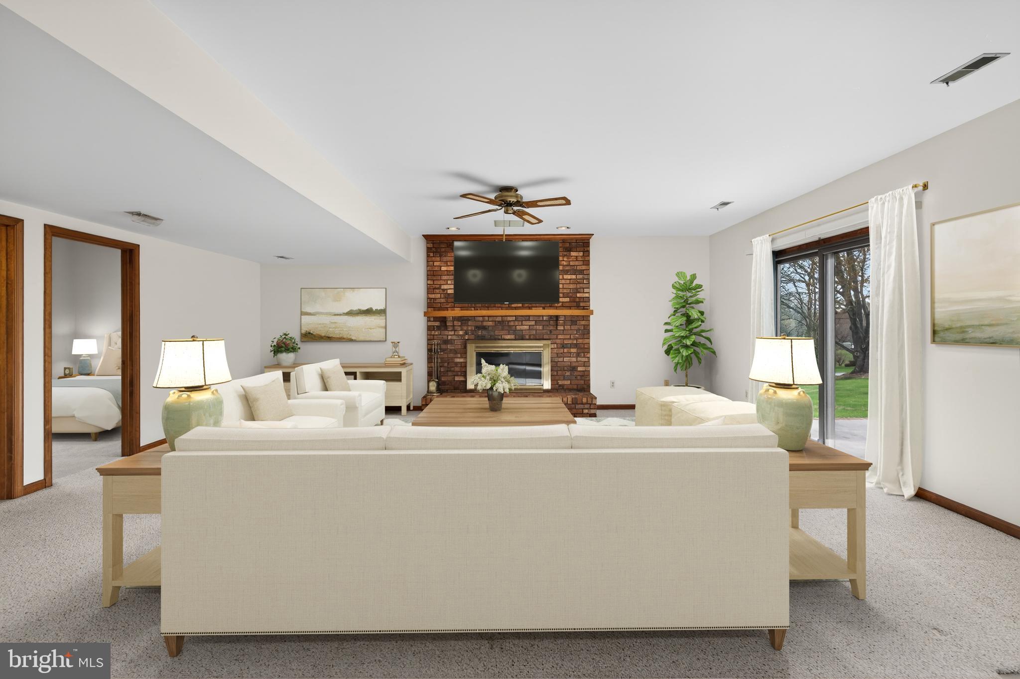 SPRING HOUSE FARMS - Residential