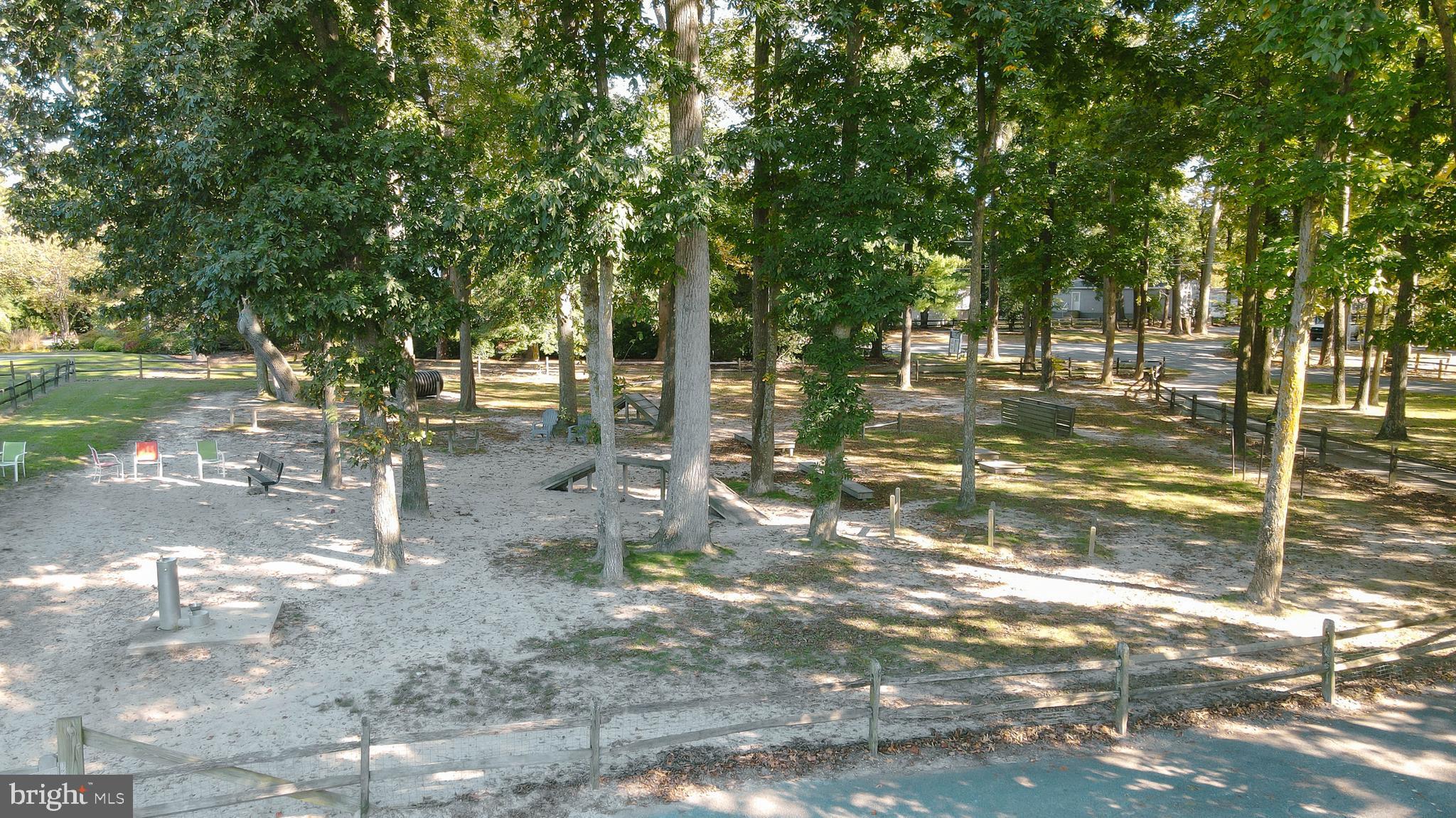 POTNETS LAKESIDE - Residential