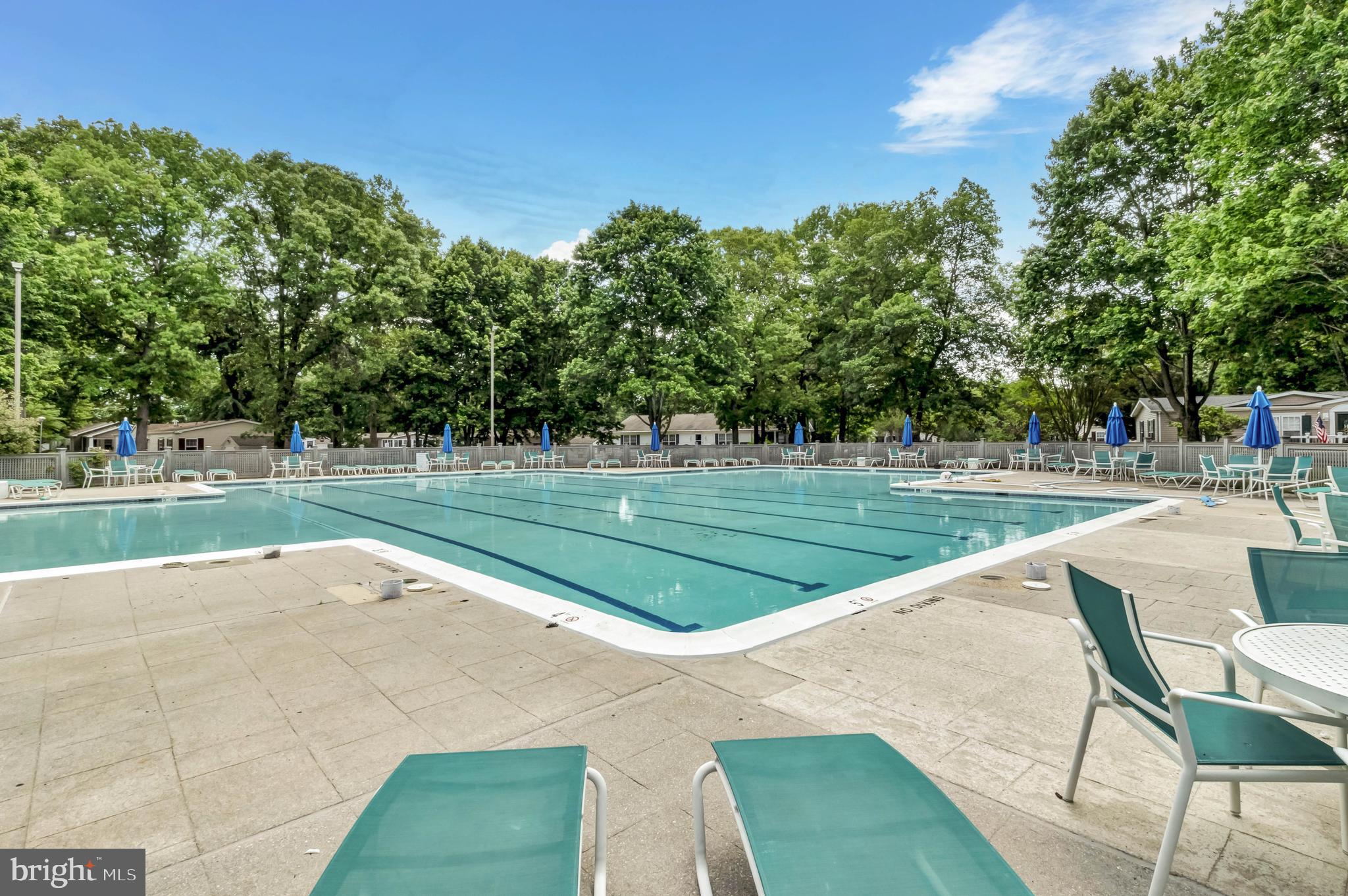 POTNETS LAKESIDE - Residential