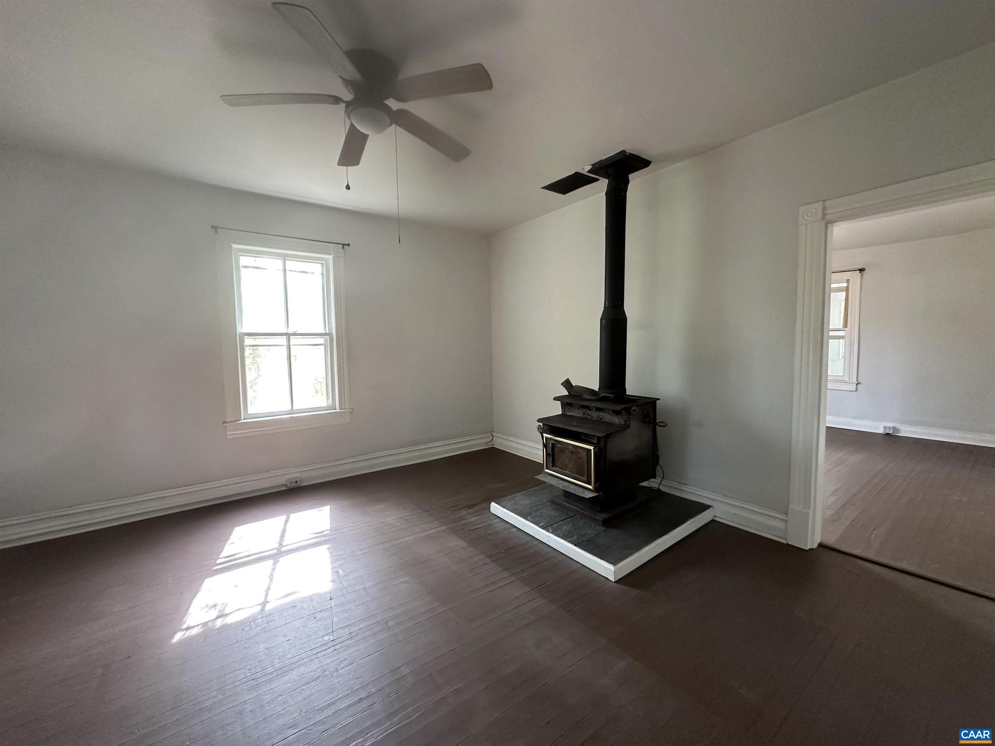 UNKNOWN - Residential Lease