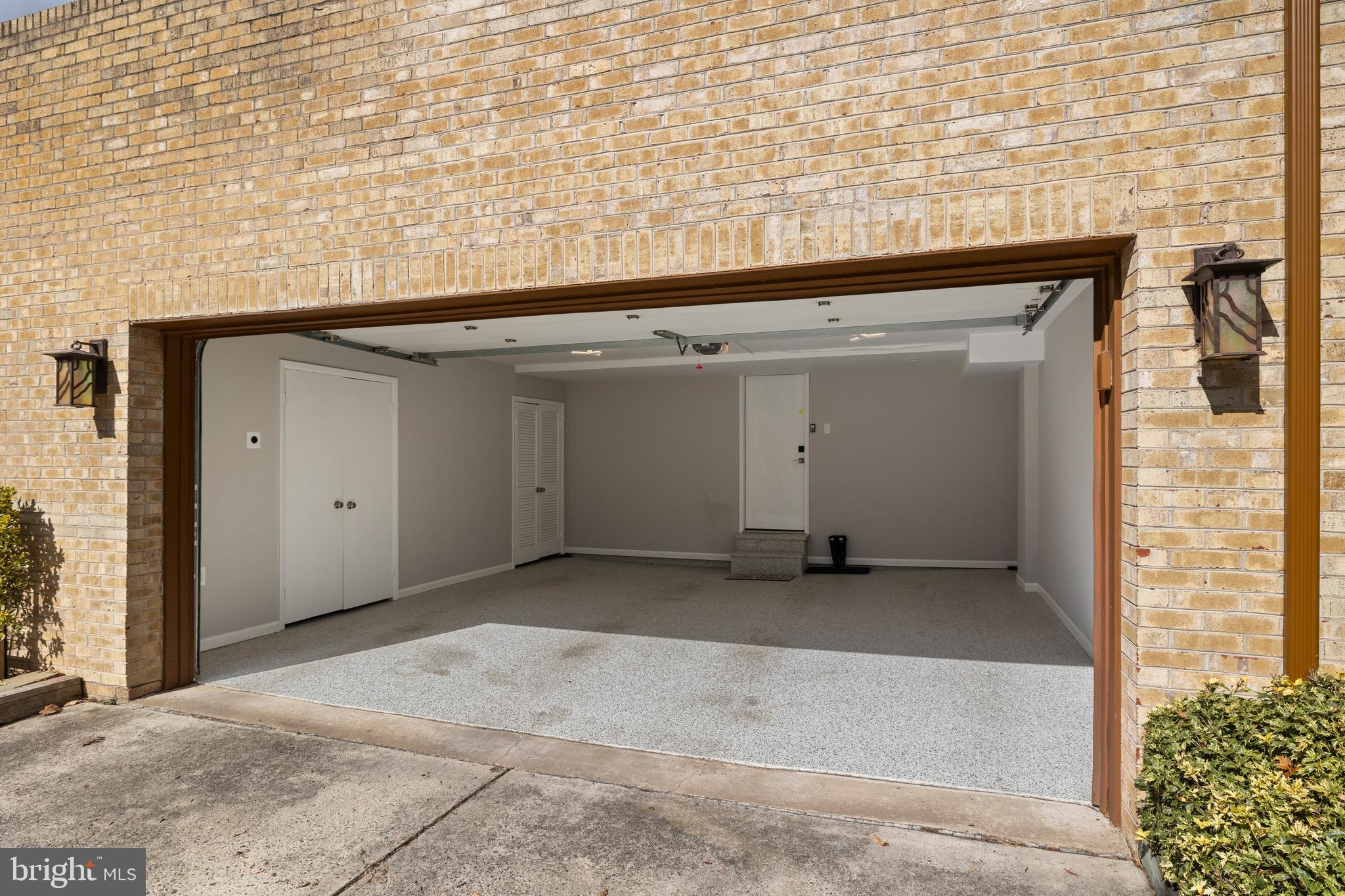 GREAT OAKS - Residential