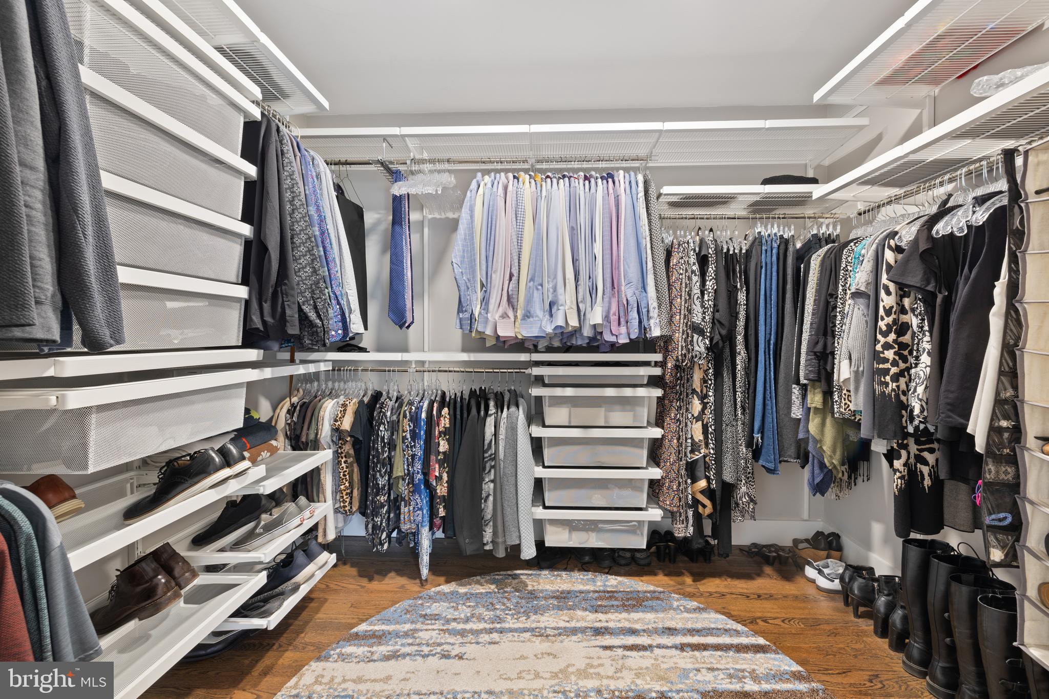 GREAT OAKS - Residential