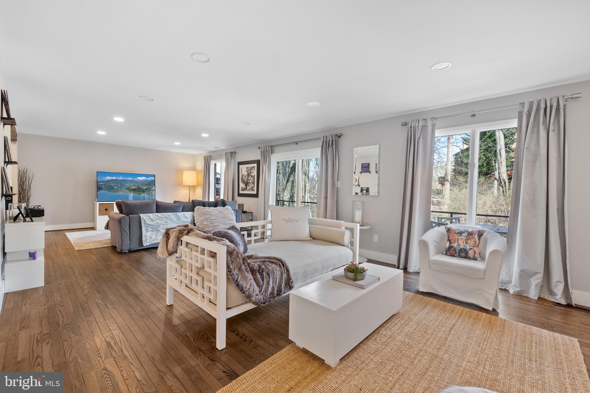 GREAT OAKS - Residential