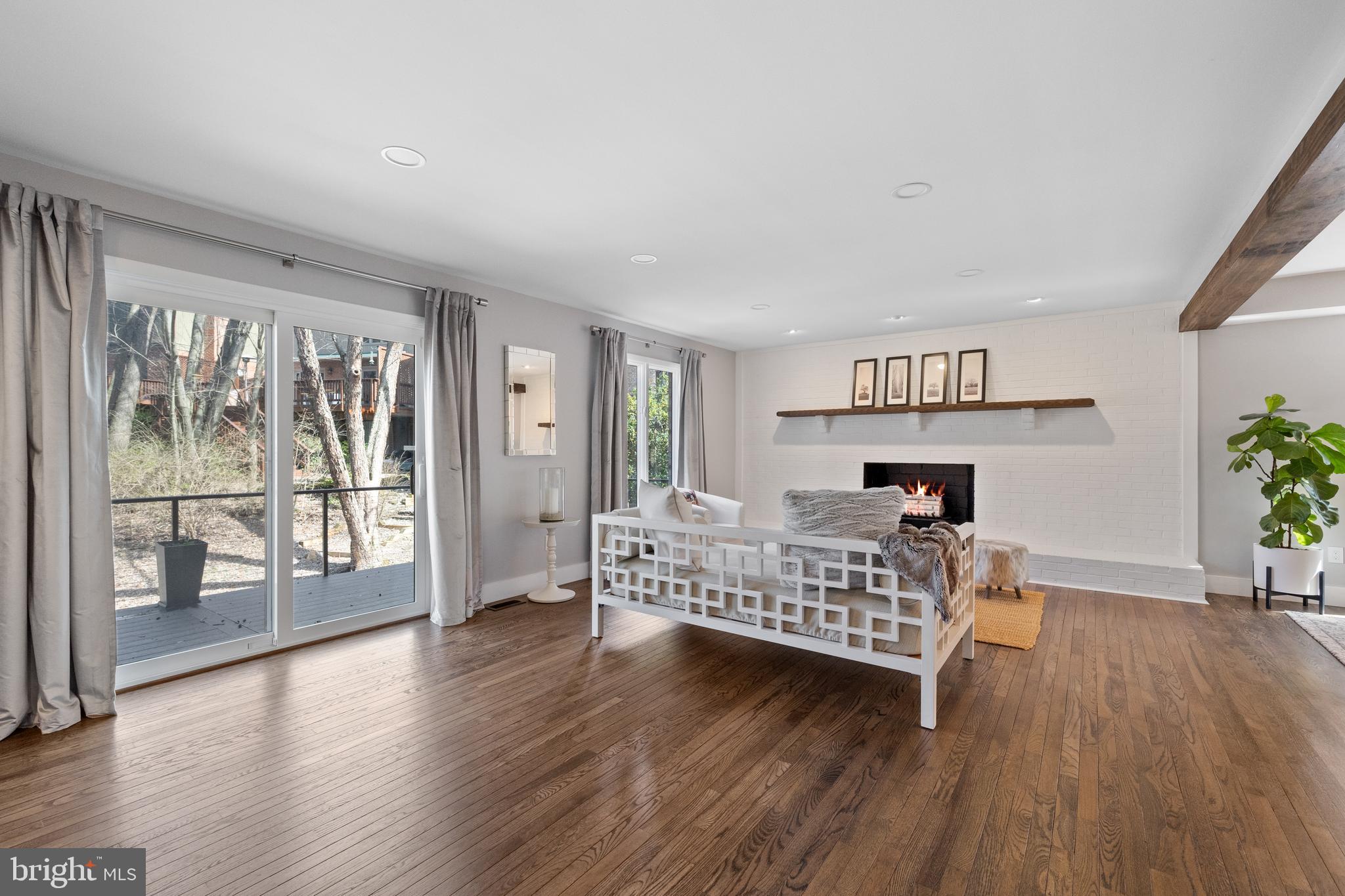 GREAT OAKS - Residential