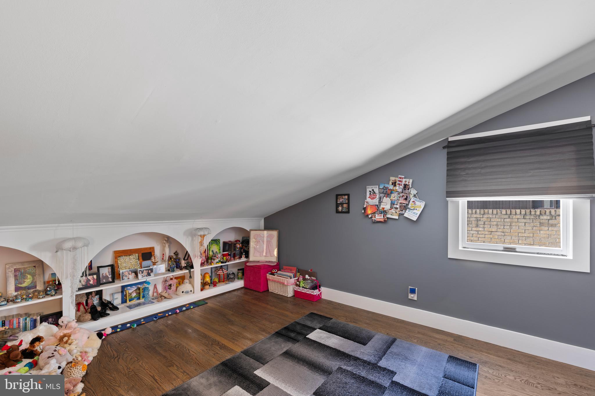 GREAT OAKS - Residential