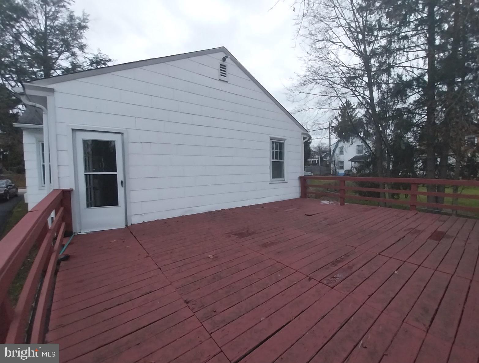 BAEDERWOOD - Residential Lease