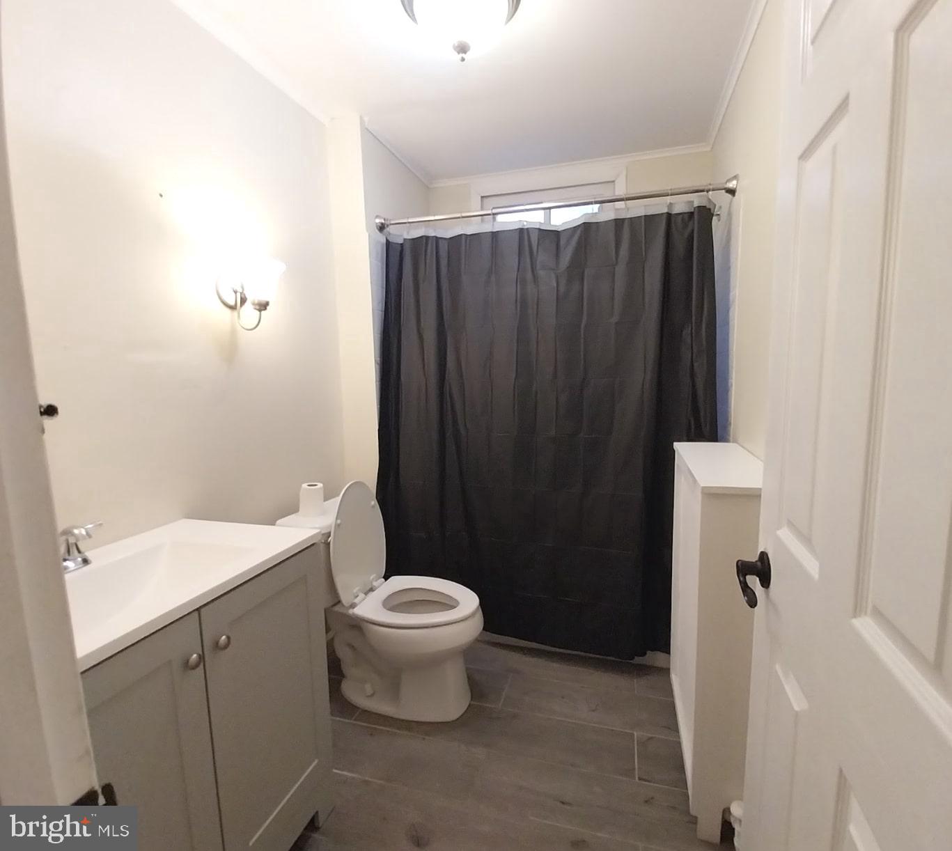 BAEDERWOOD - Residential Lease