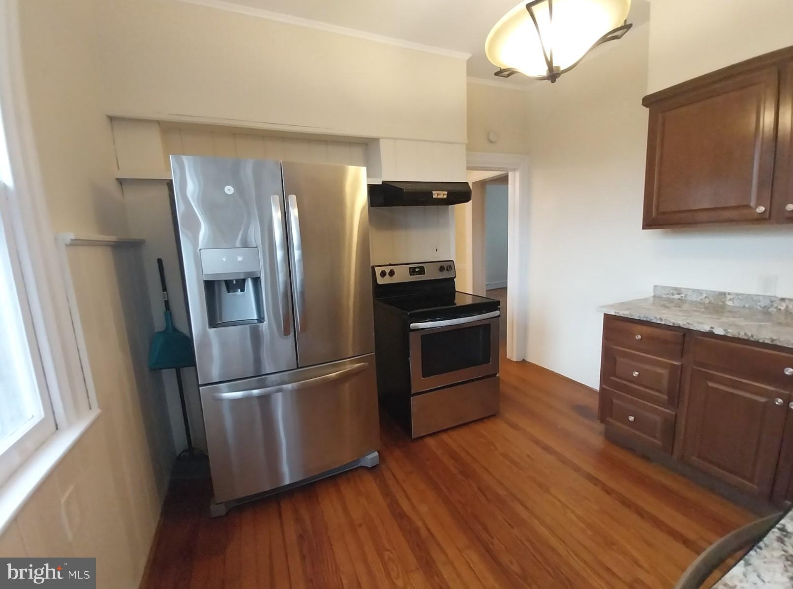 BAEDERWOOD - Residential Lease