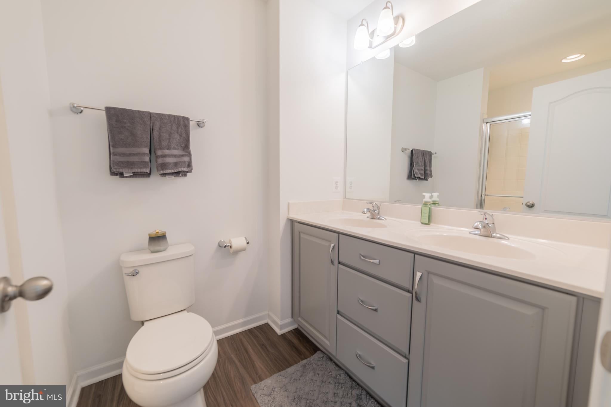 MCCAULEY CROSSING - Residential