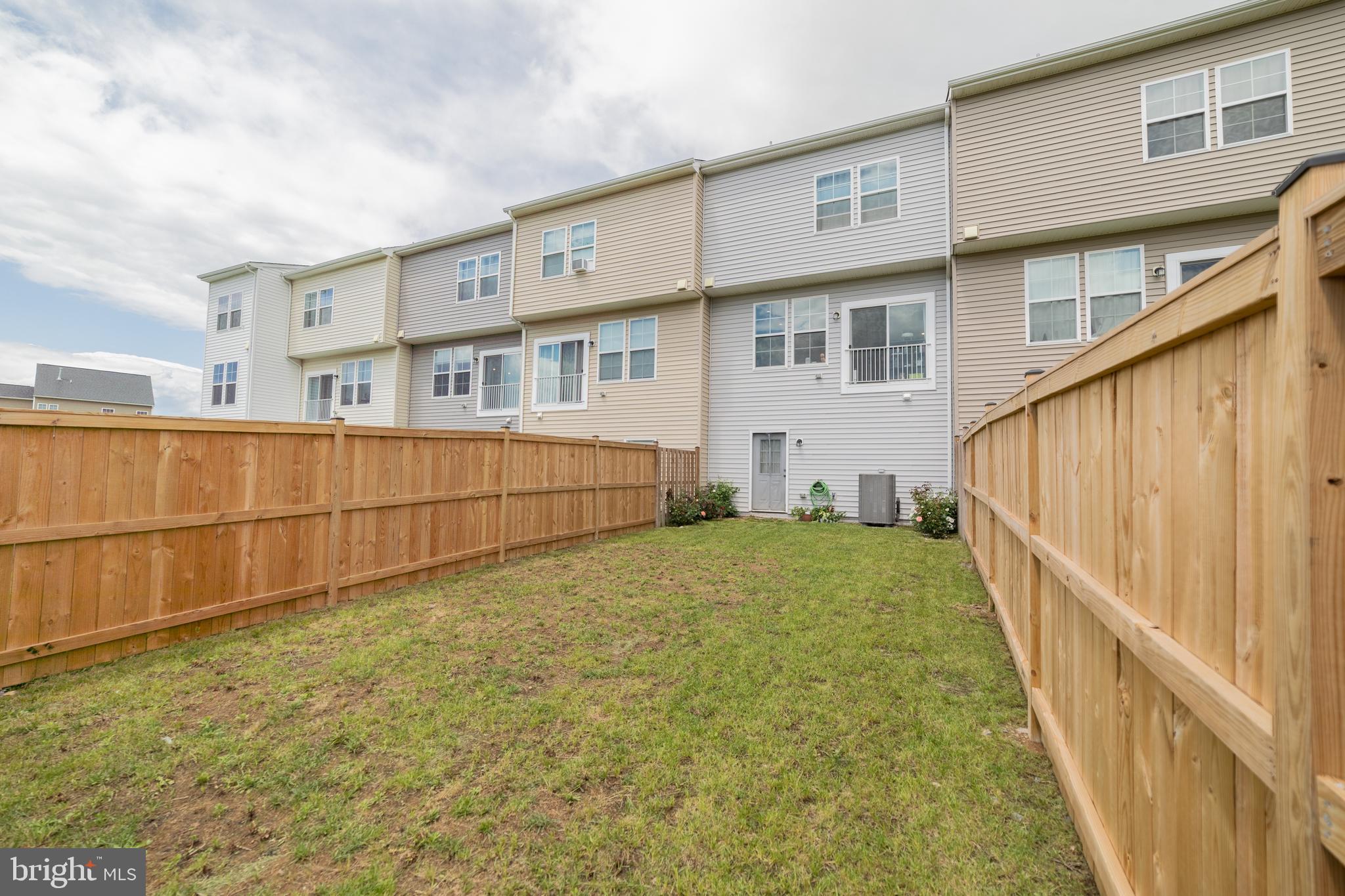 MCCAULEY CROSSING - Residential