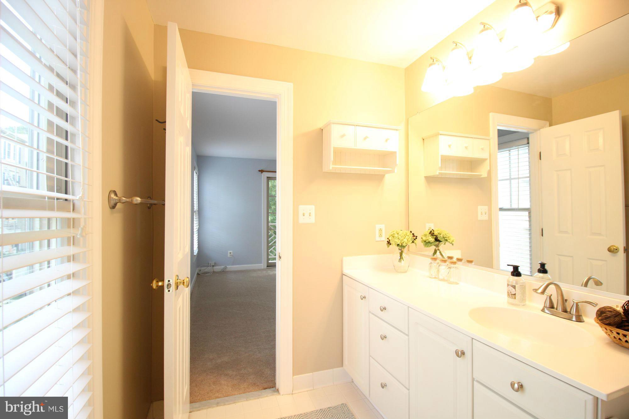 FAIRFIELD HOUSE - Residential