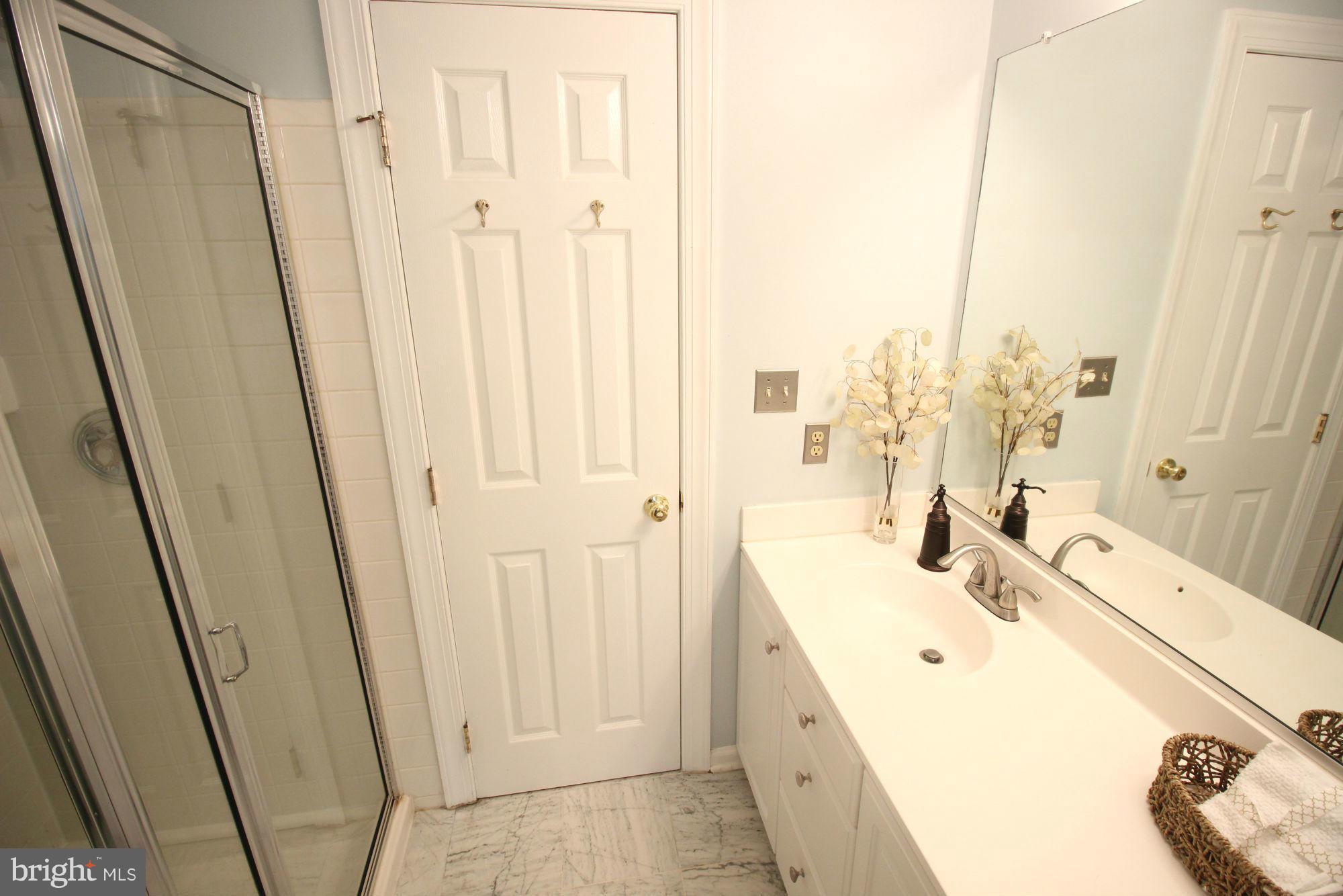 FAIRFIELD HOUSE - Residential