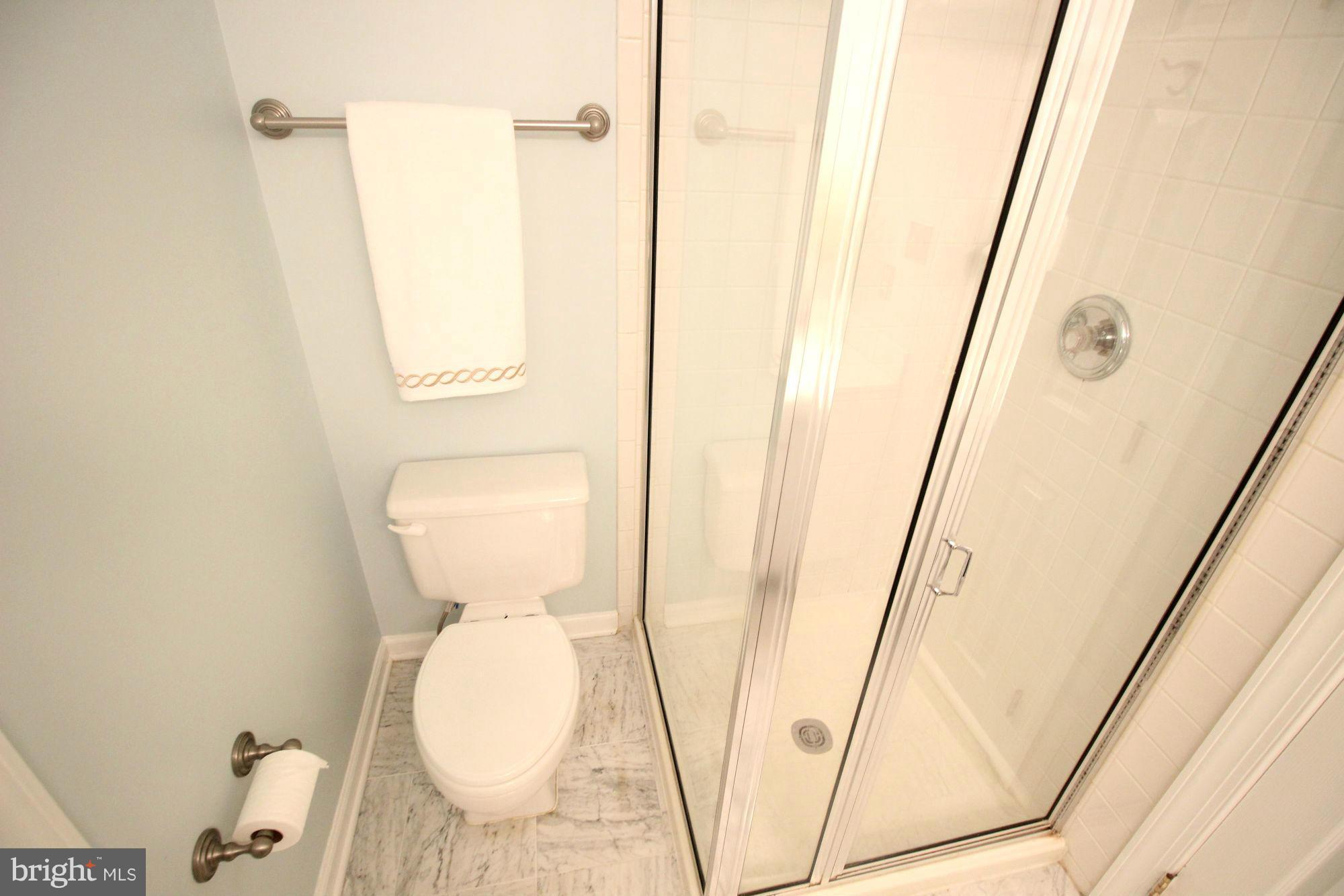 FAIRFIELD HOUSE - Residential