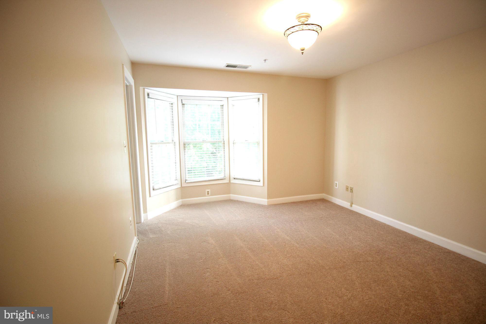 FAIRFIELD HOUSE - Residential