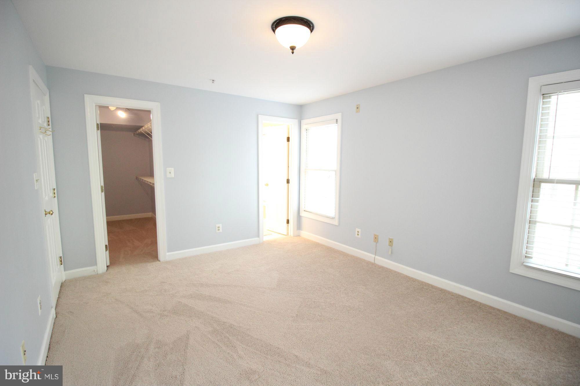 FAIRFIELD HOUSE - Residential