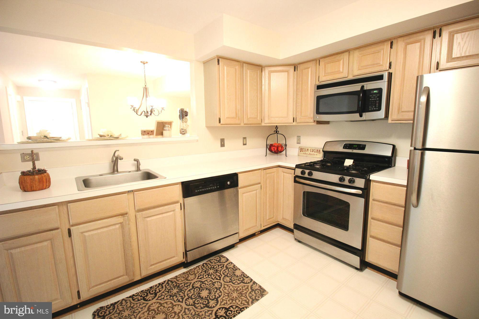 FAIRFIELD HOUSE - Residential