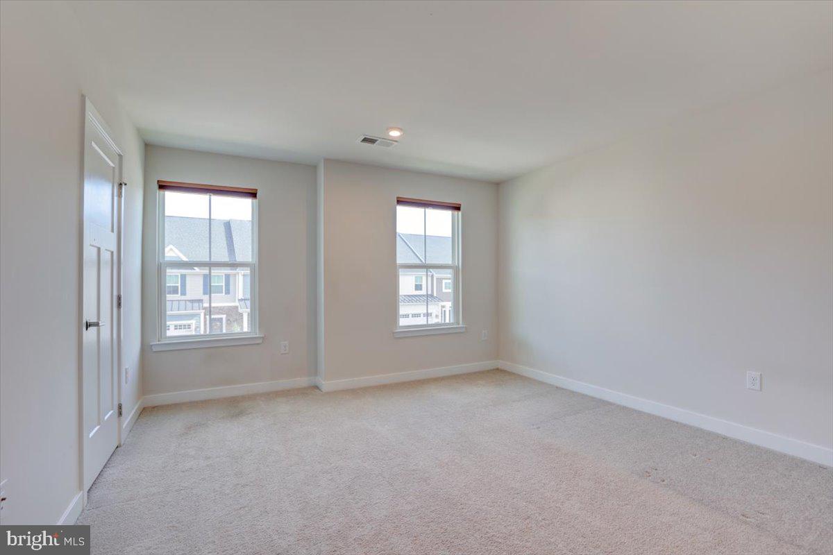 OVERLOOK AT CREEKSIDE - Residential